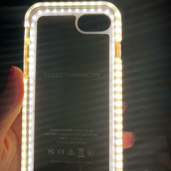 Rebecca Minkoff Light-Up Selfie Case w/ Charger - 9/10 - Picture 6 of 9